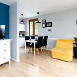 Rentplanet - Apartamenty Nadrzeczna
